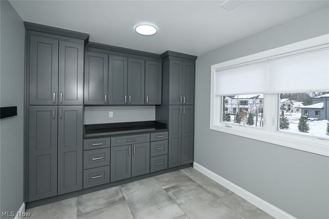 26436 Annesley Road, Beachwood, OH 44122