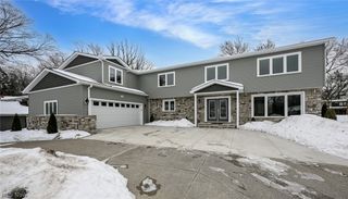 26436 Annesley Road, Beachwood, OH 44122