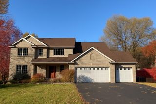5887 Blackberry Bridge Path, Inver Grove Heights, MN 55076