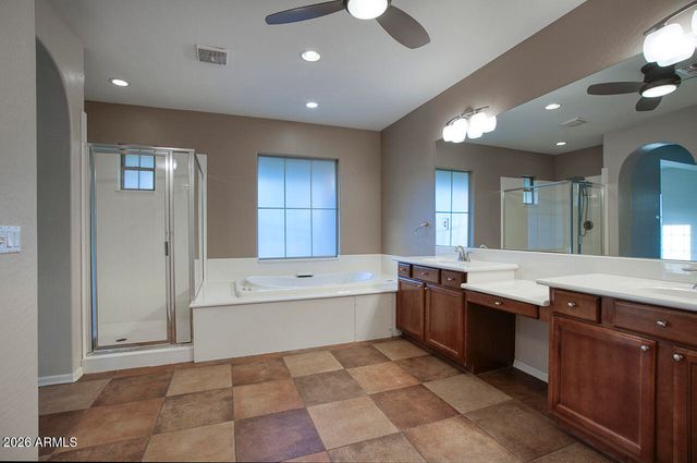 3985 E HUMMINGBIRD Lane, Phoenix, AZ 85050