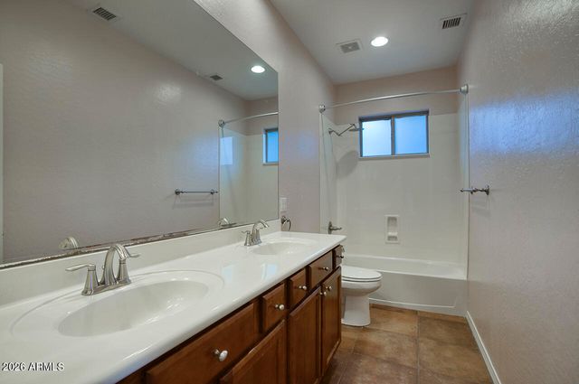 3985 E HUMMINGBIRD Lane, Phoenix, AZ 85050