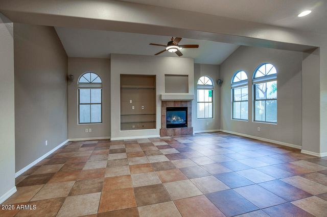 3985 E HUMMINGBIRD Lane, Phoenix, AZ 85050