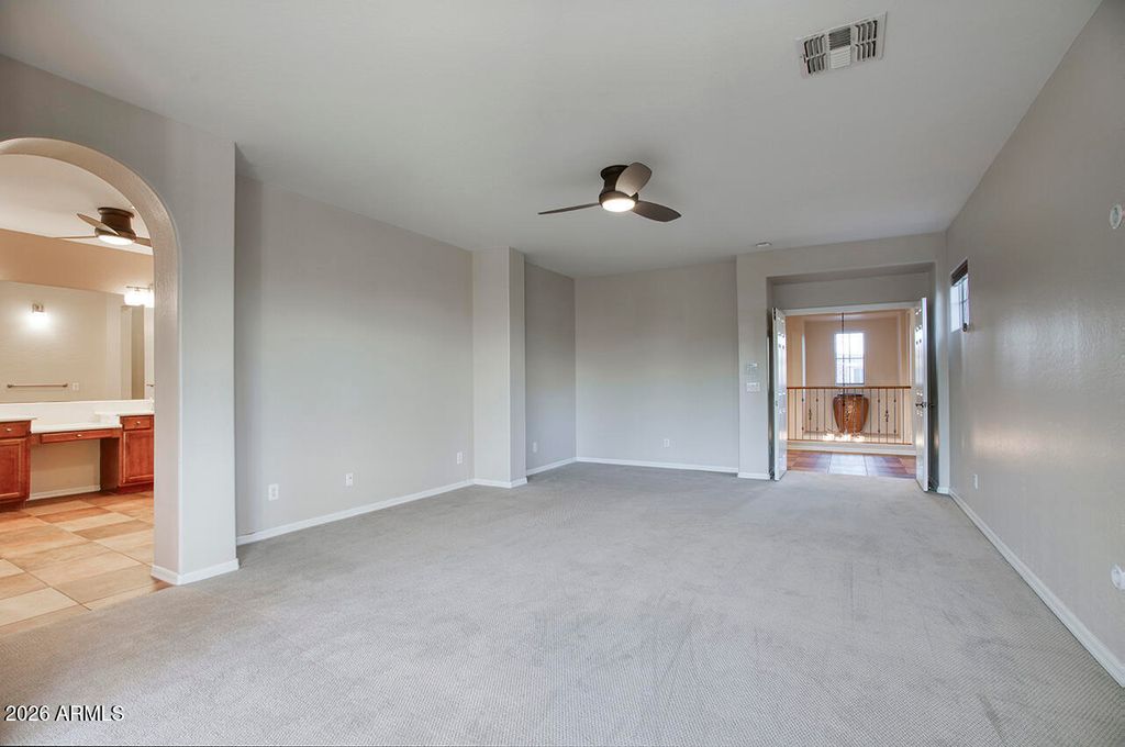 Image 17 of property listing at 3985 E HUMMINGBIRD Lane, Phoenix, AZ 85050