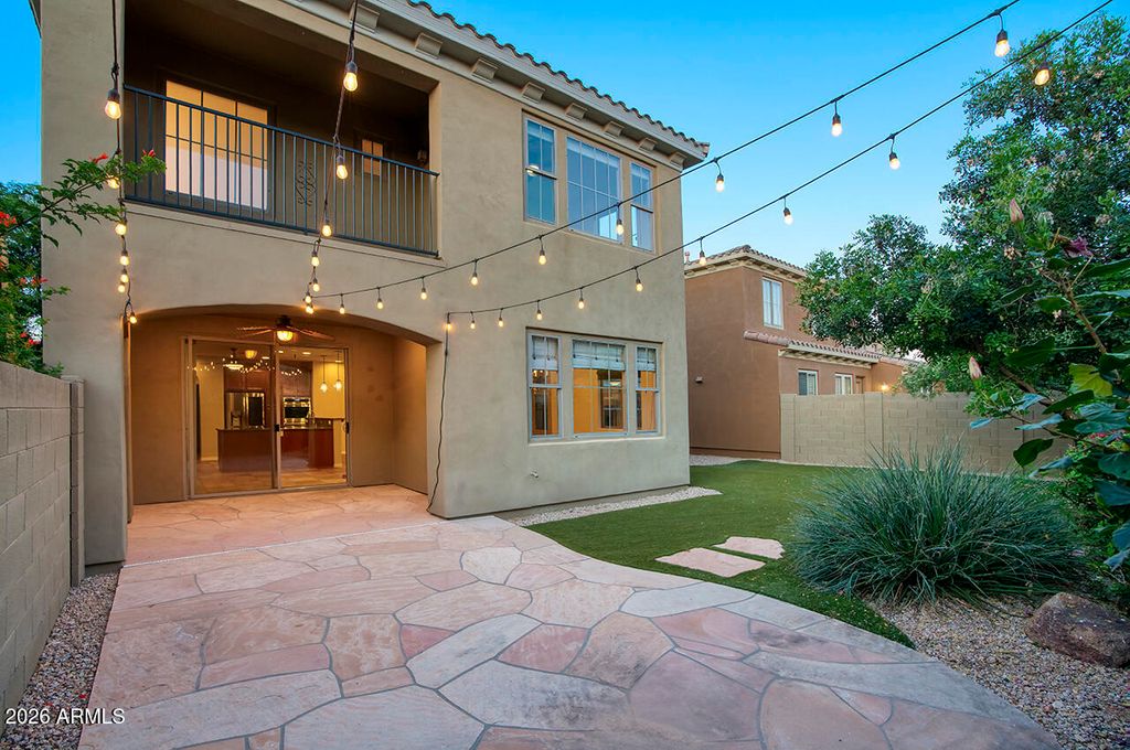 Image 27 of property listing at 3985 E HUMMINGBIRD Lane, Phoenix, AZ 85050
