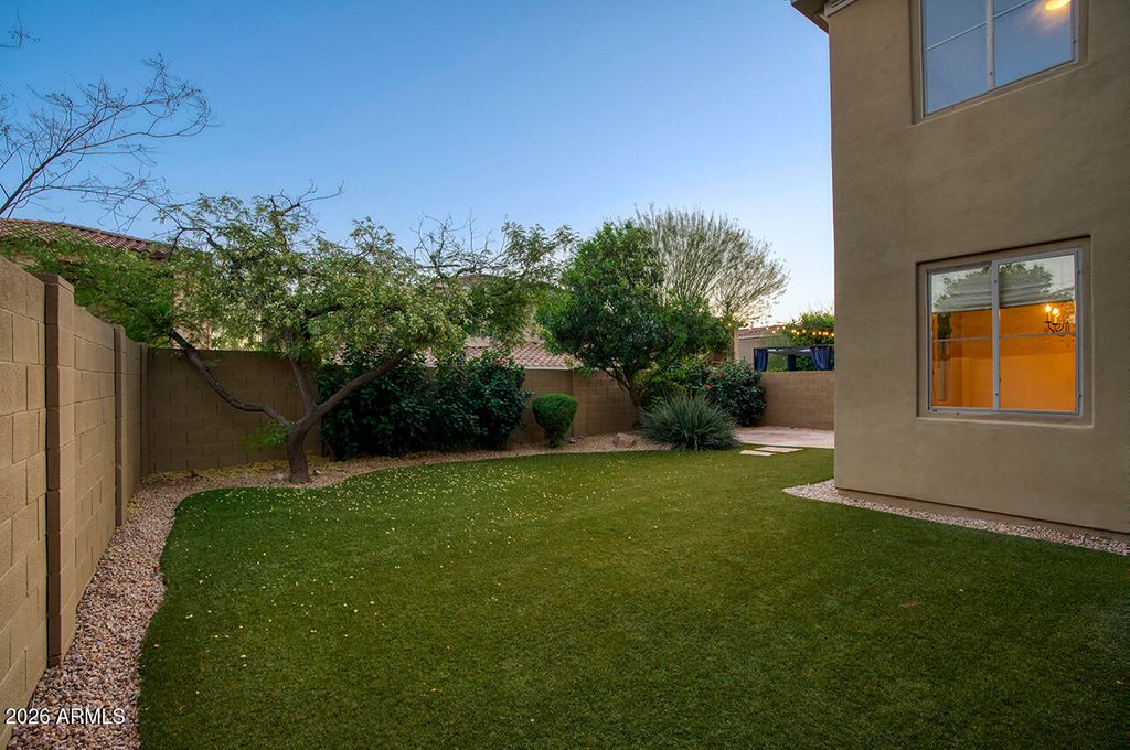 Image 29 of property listing at 3985 E HUMMINGBIRD Lane, Phoenix, AZ 85050