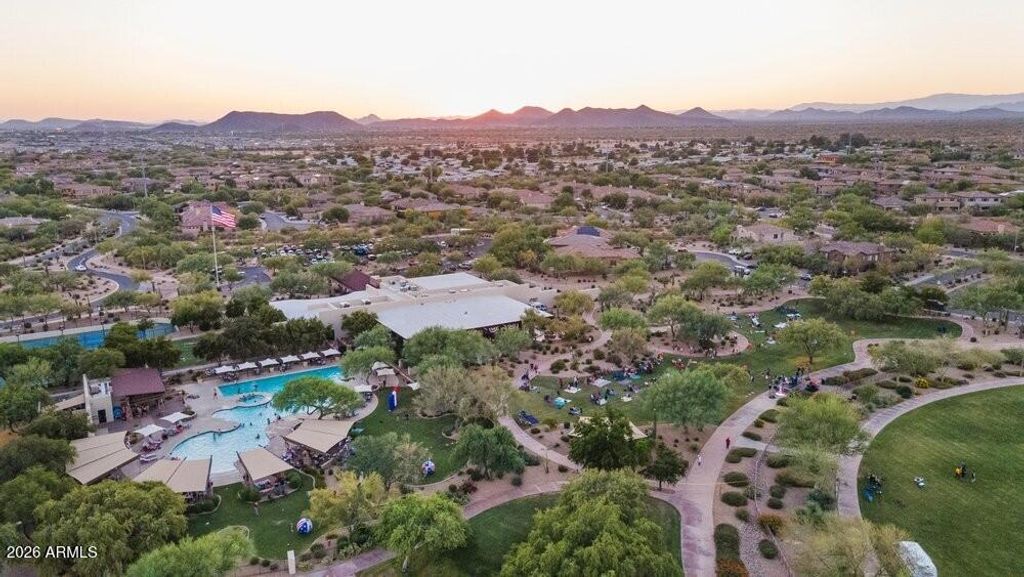 Image 34 of property listing at 3985 E HUMMINGBIRD Lane, Phoenix, AZ 85050