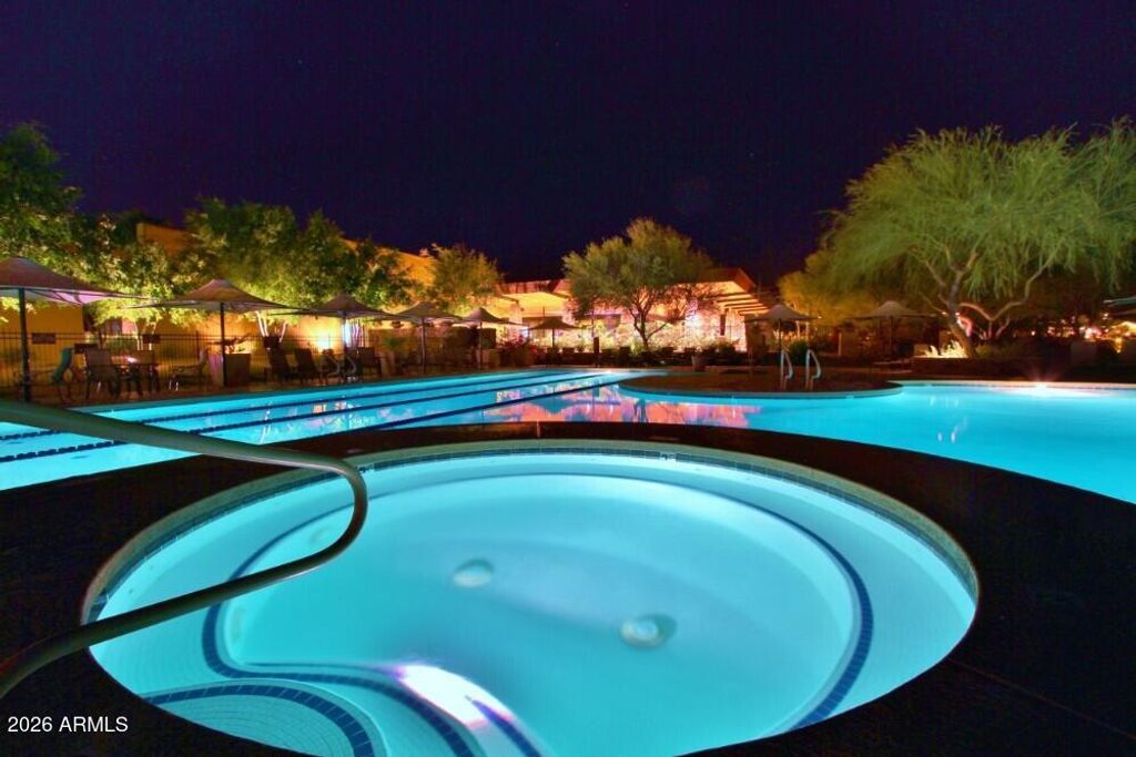 Image 37 of property listing at 3985 E HUMMINGBIRD Lane, Phoenix, AZ 85050