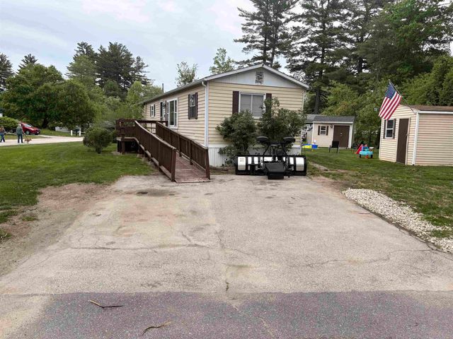 11 Gary Street, Nashua, NH 03062