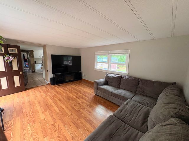 11 Gary Street, Nashua, NH 03062
