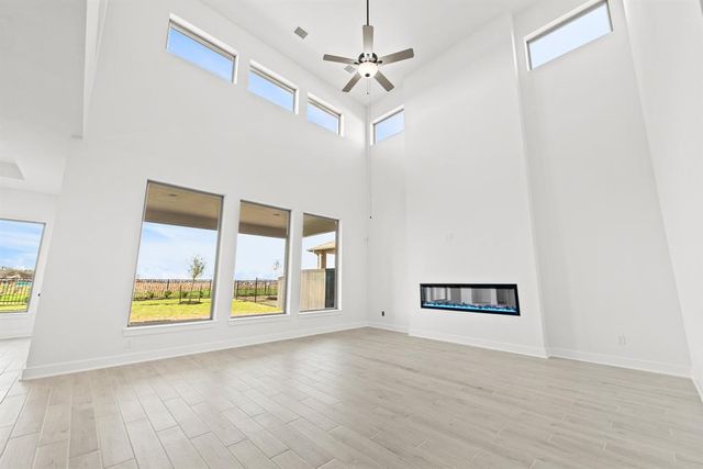 10715 Avanti Drive, Richmond, TX 77469