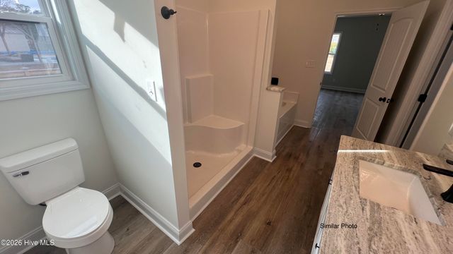 253 Hardison Road, Holly Ridge, NC 28445