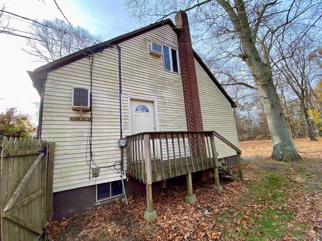 26 N Swezeytown Road, Middle Island, NY 11953