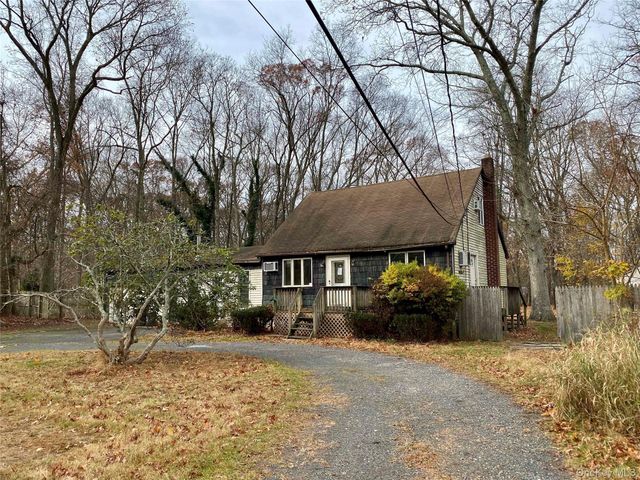 26 N Swezeytown Road, Middle Island, NY 11953
