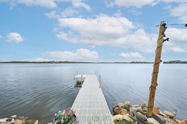 2225 Lakeshore DRIVE, Kansasville, WI 53139