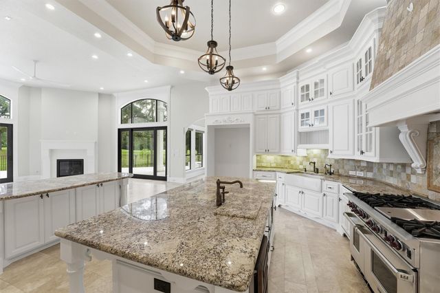 70 Quail Rock Place, The Woodlands, TX 77381