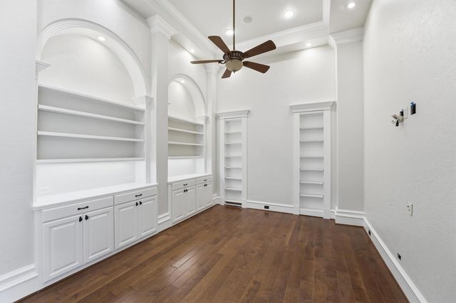 70 Quail Rock Place, The Woodlands, TX 77381