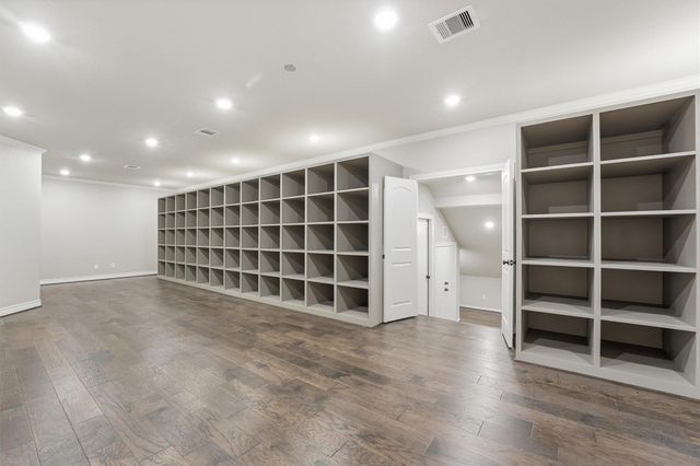 70 Quail Rock Place, The Woodlands, TX 77381