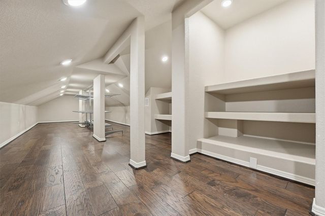 70 Quail Rock Place, The Woodlands, TX 77381