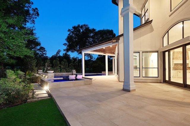 70 Quail Rock Place, The Woodlands, TX 77381