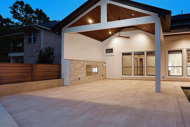 70 Quail Rock Place, The Woodlands, TX 77381