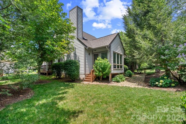 62 Pinnacle Point, Asheville, NC 28805