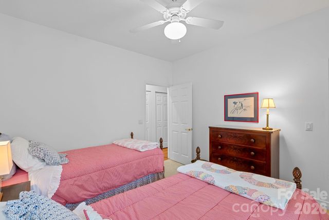 62 Pinnacle Point, Asheville, NC 28805