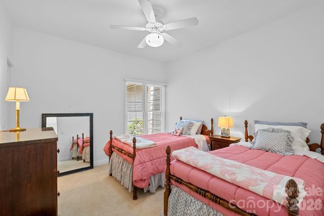 62 Pinnacle Point, Asheville, NC 28805