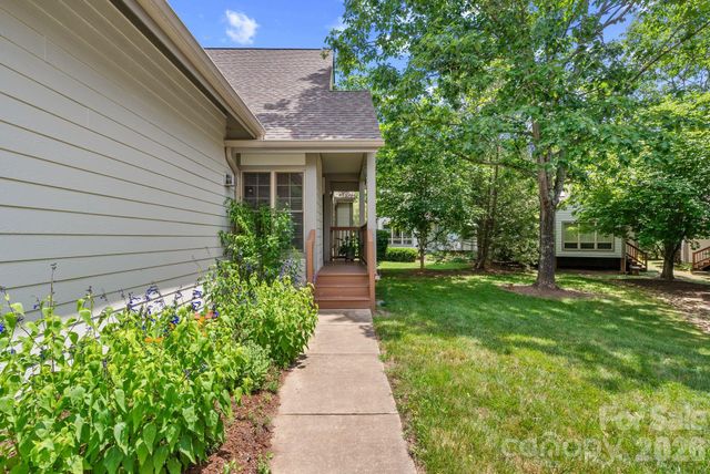 62 Pinnacle Point, Asheville, NC 28805
