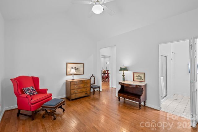 62 Pinnacle Point, Asheville, NC 28805