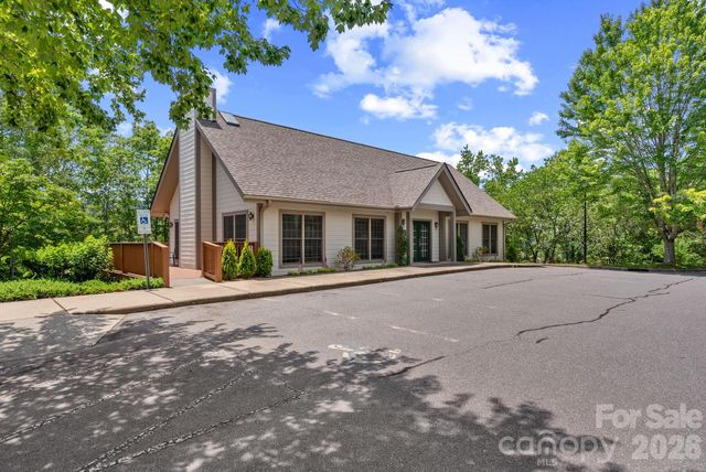 62 Pinnacle Point, Asheville, NC 28805