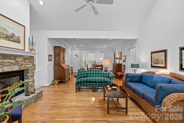 62 Pinnacle Point, Asheville, NC 28805