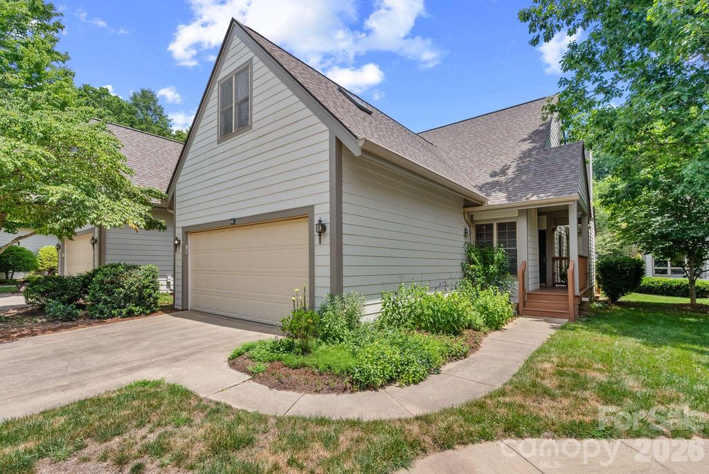 62 Pinnacle Point, Asheville, NC 28805