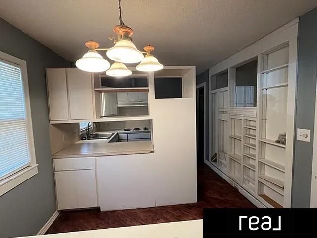 2115 S 48th Avenue, Omaha, NE 68106