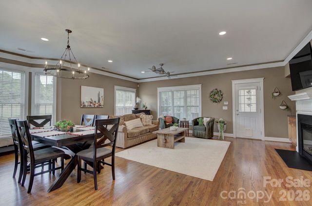 903 White Point Drive, Huntersville, NC 28078