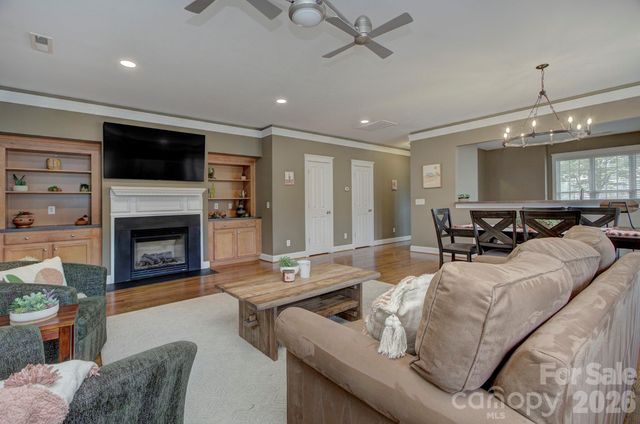 903 White Point Drive, Huntersville, NC 28078
