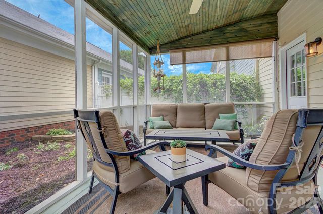 903 White Point Drive, Huntersville, NC 28078
