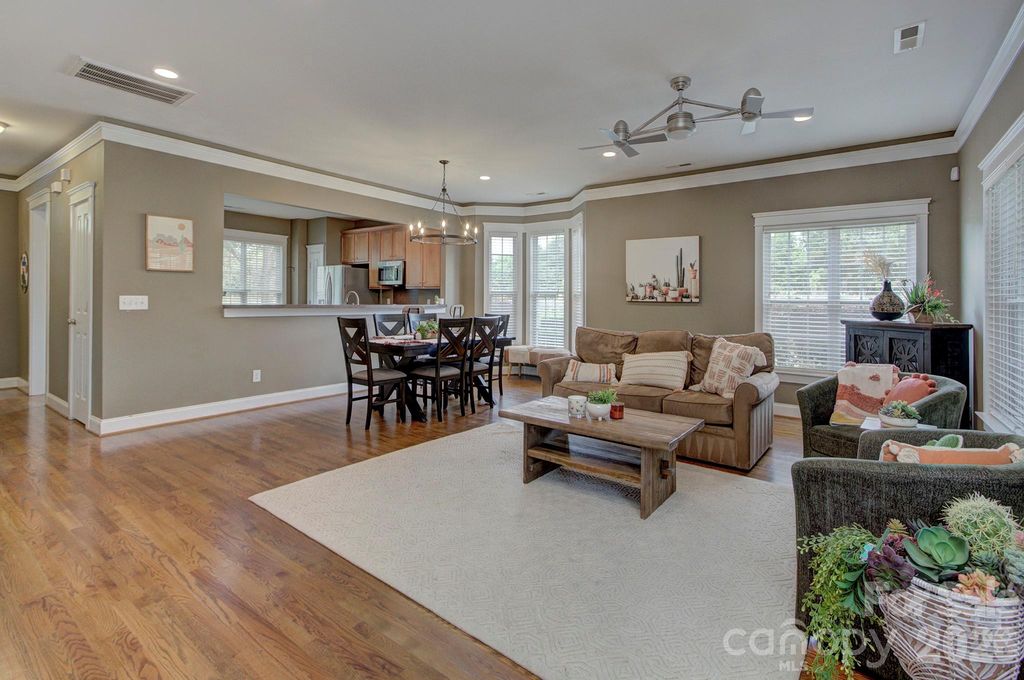 903 White Point Drive, Huntersville, NC 28078