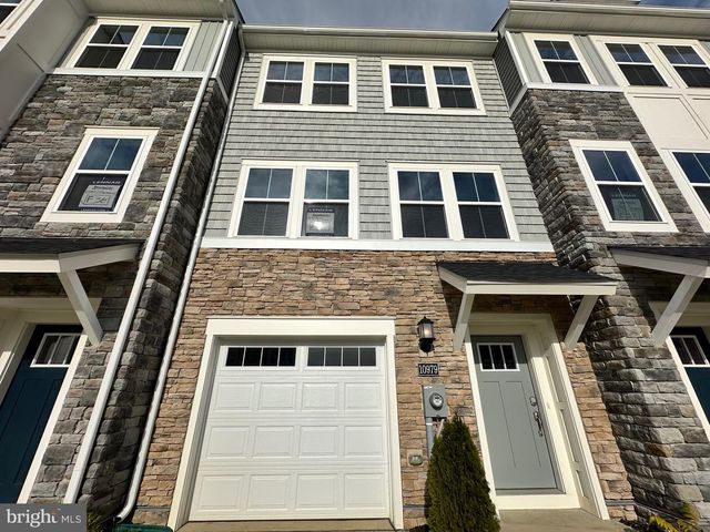 10983 BARNARD PL, White Plains, MD 20695