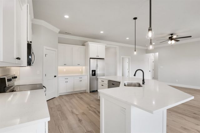 505 Limestone Circle, Mabank, TX 75147