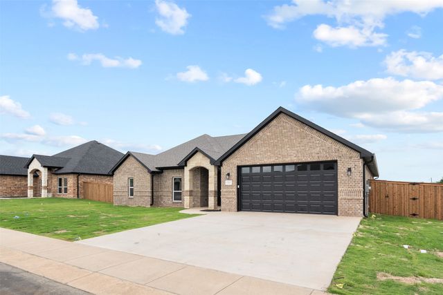 505 Limestone Circle, Mabank, TX 75147