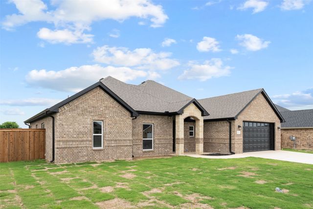 505 Limestone Circle, Mabank, TX 75147