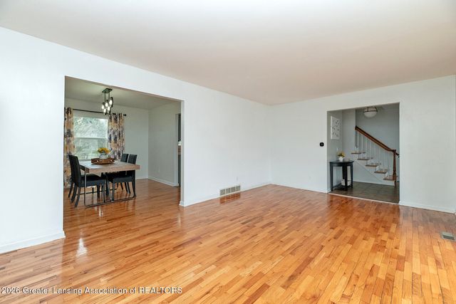 1774 Woodside Drive, East Lansing, MI 48823