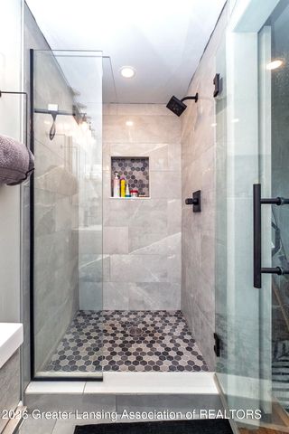 1774 Woodside Drive, East Lansing, MI 48823