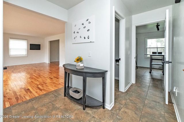 1774 Woodside Drive, East Lansing, MI 48823