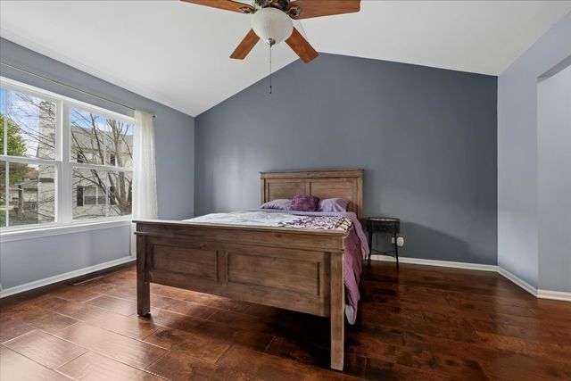 304 Grand Ridge Road 304, St. Charles, IL 60175