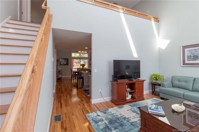 29 Gaby Lane, Naugatuck, CT 06770