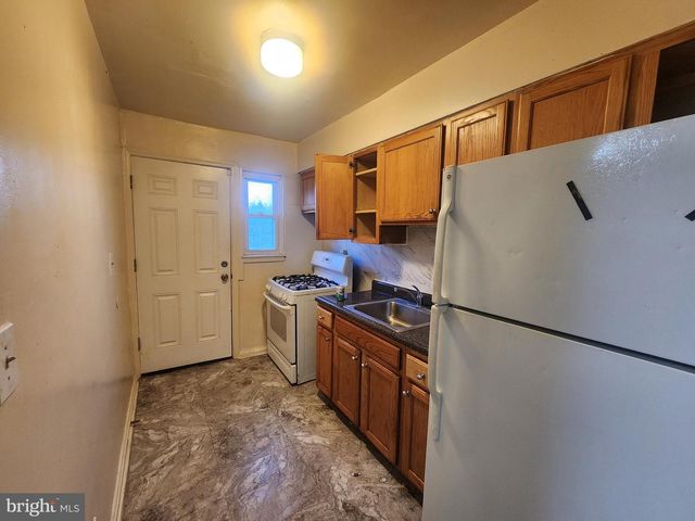 2538 LOYOLA NORTHWAY, Baltimore, MD 21215