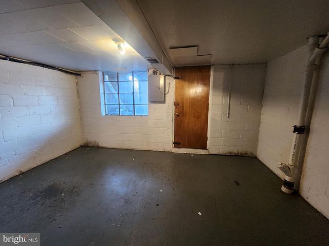 2538 LOYOLA NORTHWAY, Baltimore, MD 21215