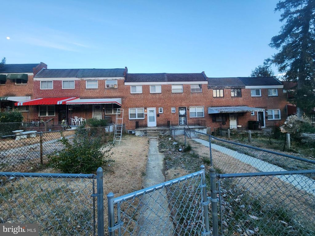 2538 LOYOLA NORTHWAY, Baltimore, MD 21215