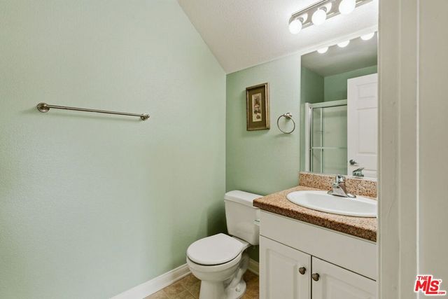 5545 Canoga Avenue 301, Woodland Hills, CA 91367